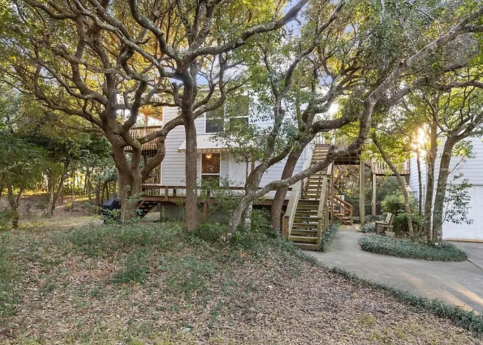 Dogwood Treehouse Home